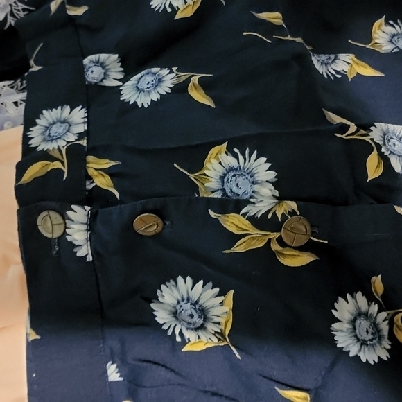 Fritz Floral Skirt - Picture 3 of 3